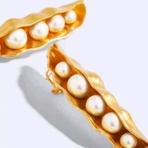 Schiaparelli Bean & Piercing Earrings .